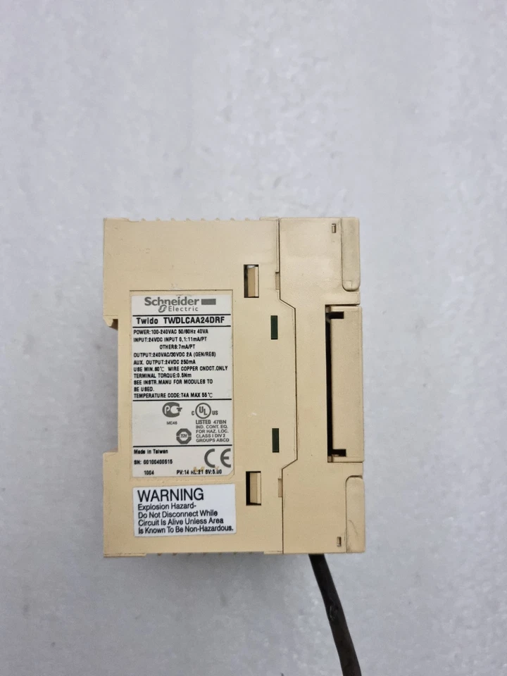 Used Working Schneider Twido TWDLCAA24DRF Base Unit 100-240Vac TWDLCAA24DRF